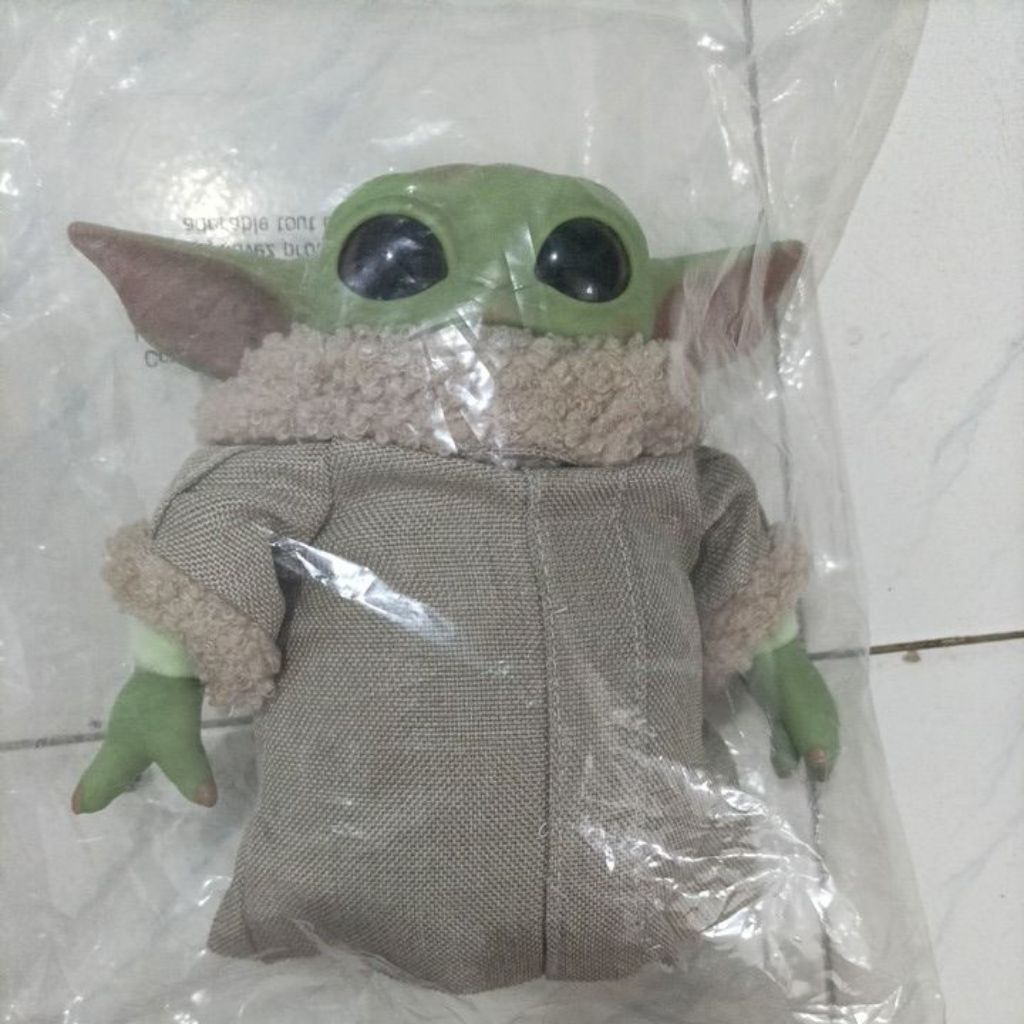Figure Boneka Star Wars Baby Yoda