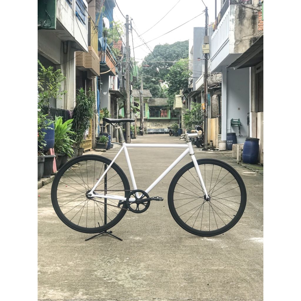 Sepeda Fixie basic airwalk original