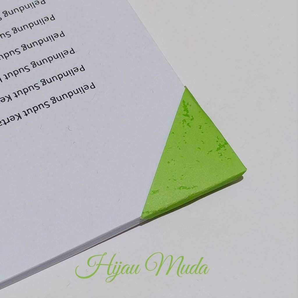 

Pelindung Sudut Kertas / Siku Kertas Isi 100pcs HIJAU MUDA