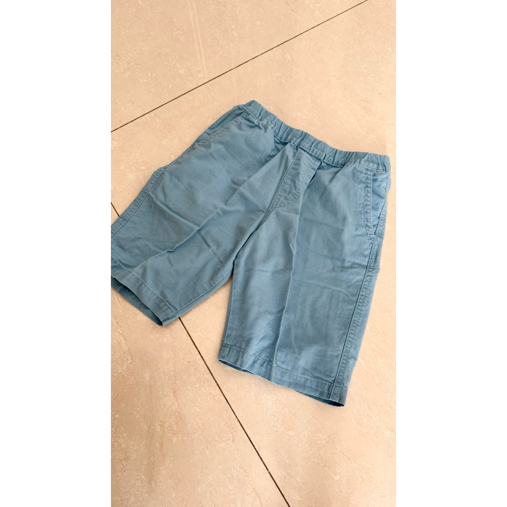 Uniqlo Boys Chino Shorts - Light Blue size 130 Preloved