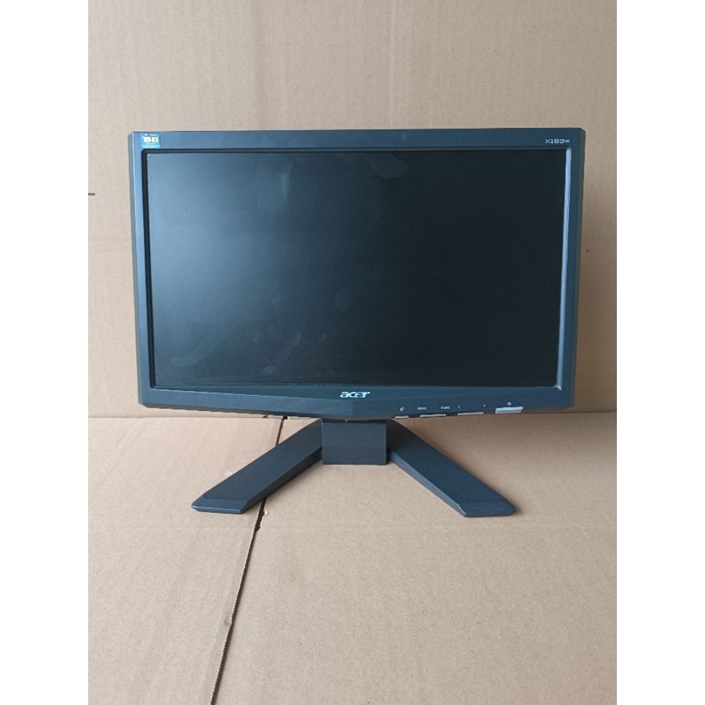 Monitor acer 16 inch normal