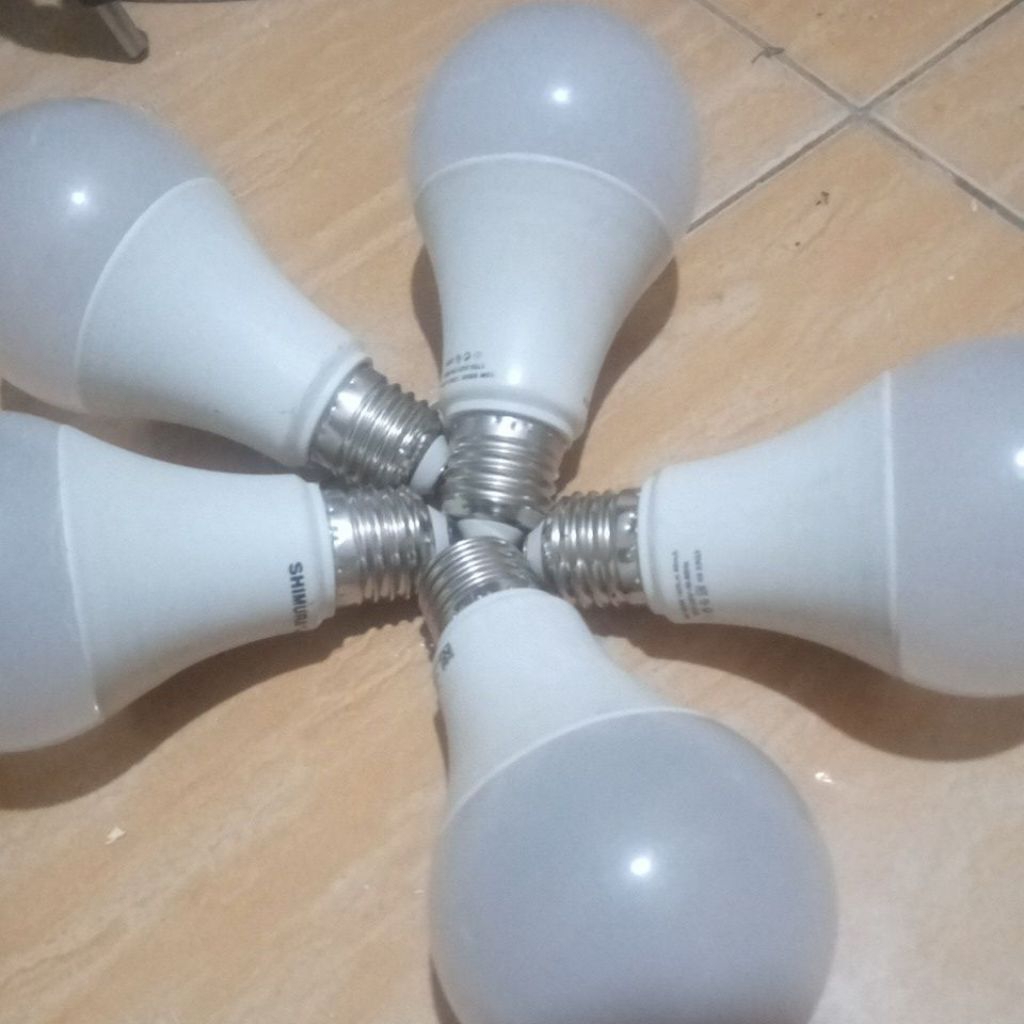 lampu 10 Watt