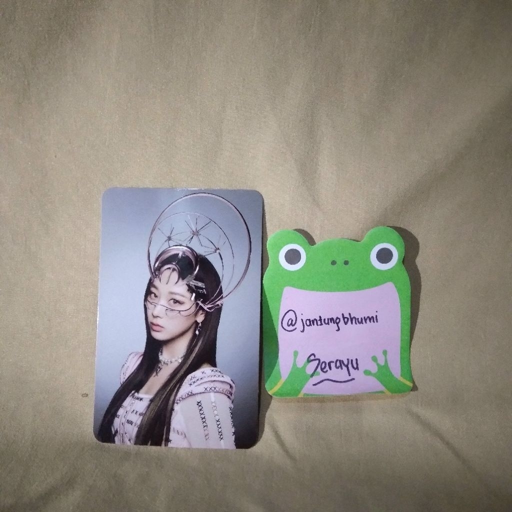 Official PC ar clip Giselle AESPA - Savage album case/p.o.s POS photocard