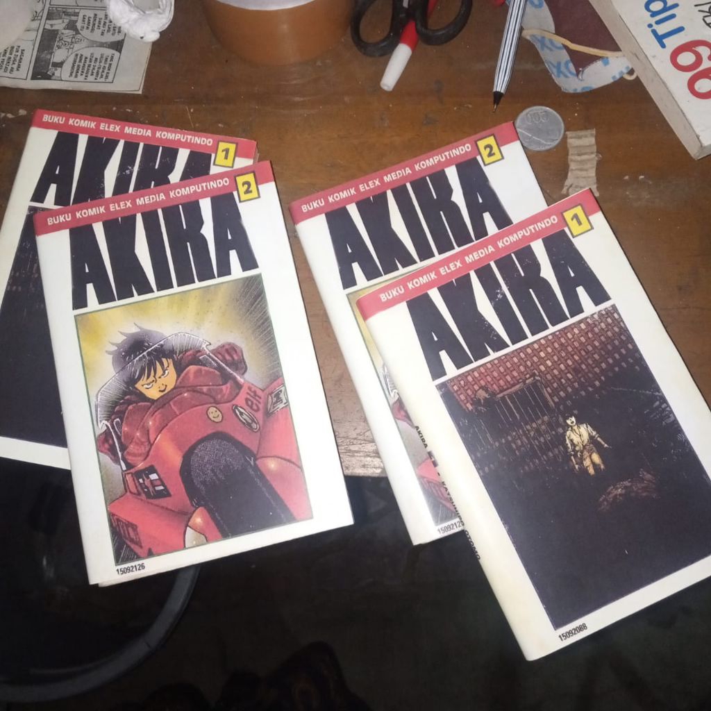 AKIRA, komik Elex media @