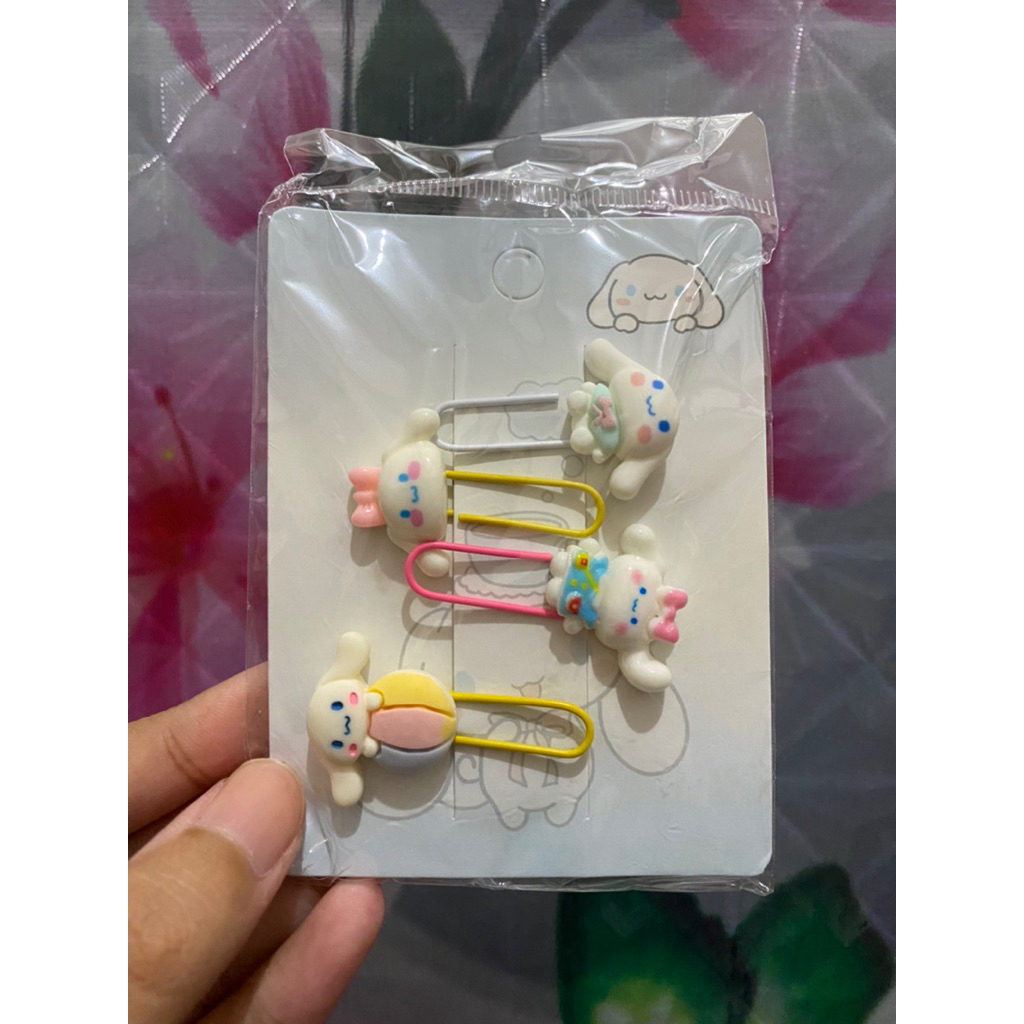 

Paper Clip Sanrio