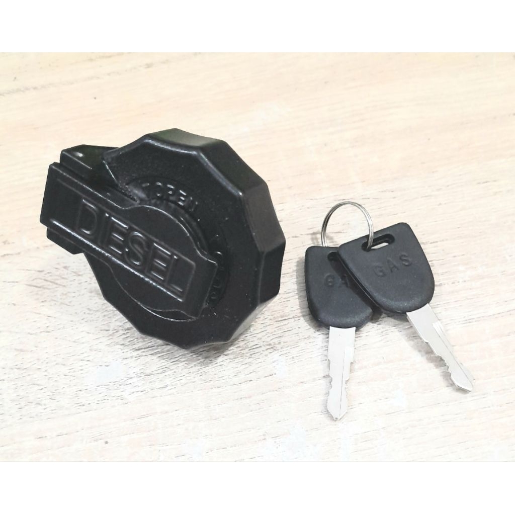 TUTUP TANGKI/CAP TANK ISUZU ELF NKR, NHR, TRAGA, D-MAX