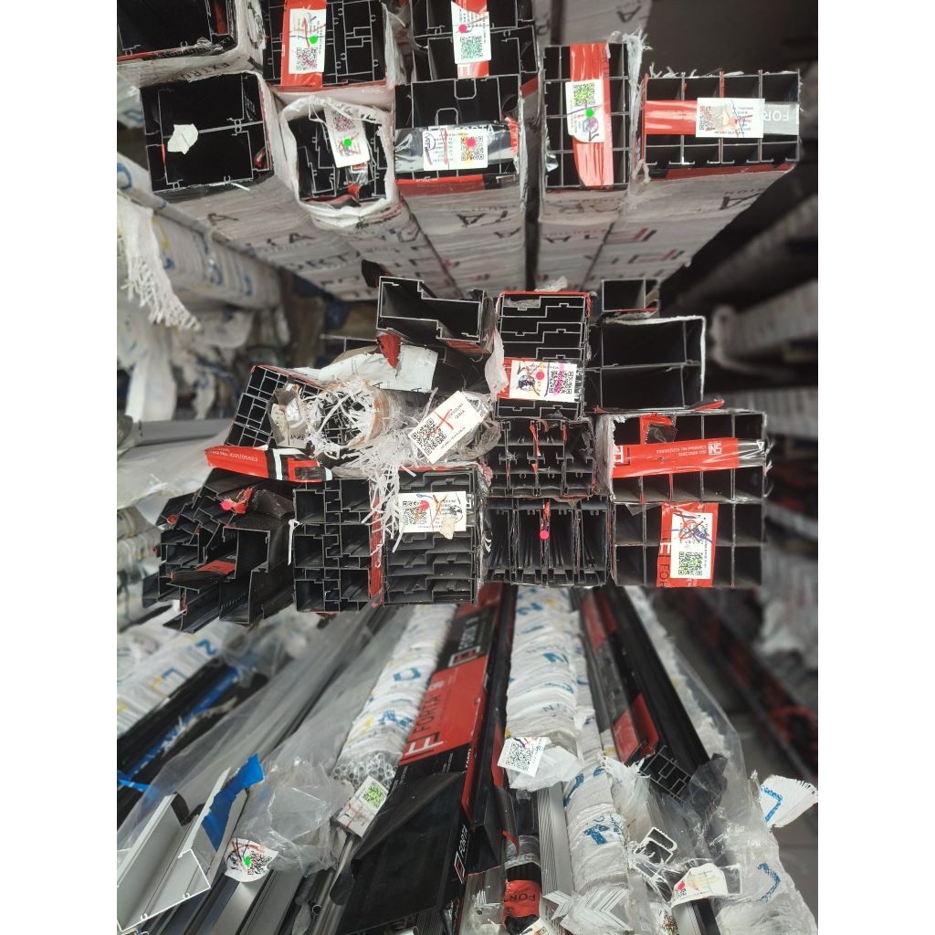 Aluminium kusen pintu dan jendela