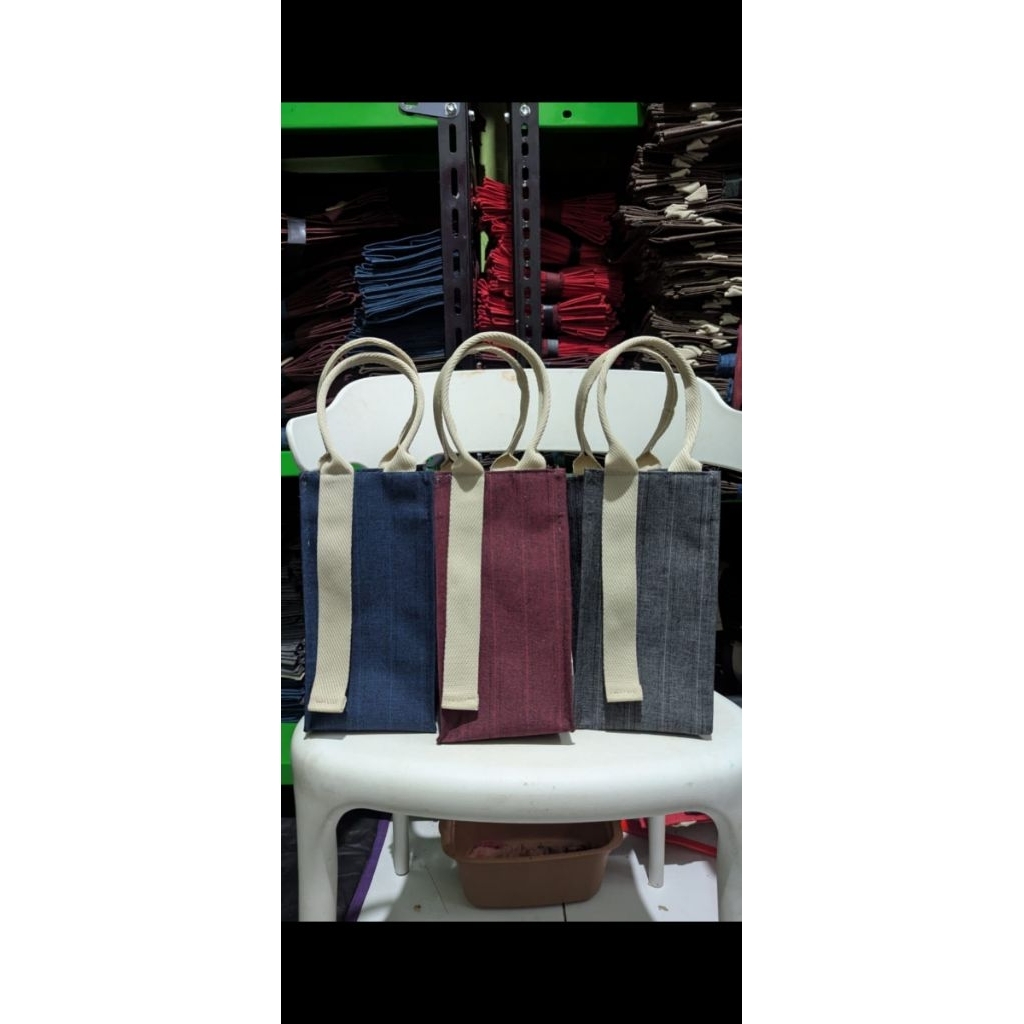

TAS SOVENIR, TAS DENIM INFORT, TAS BOTOL SOVENIR ,GODIEBAG, GLFTBAG TAS TENTANG MURAH