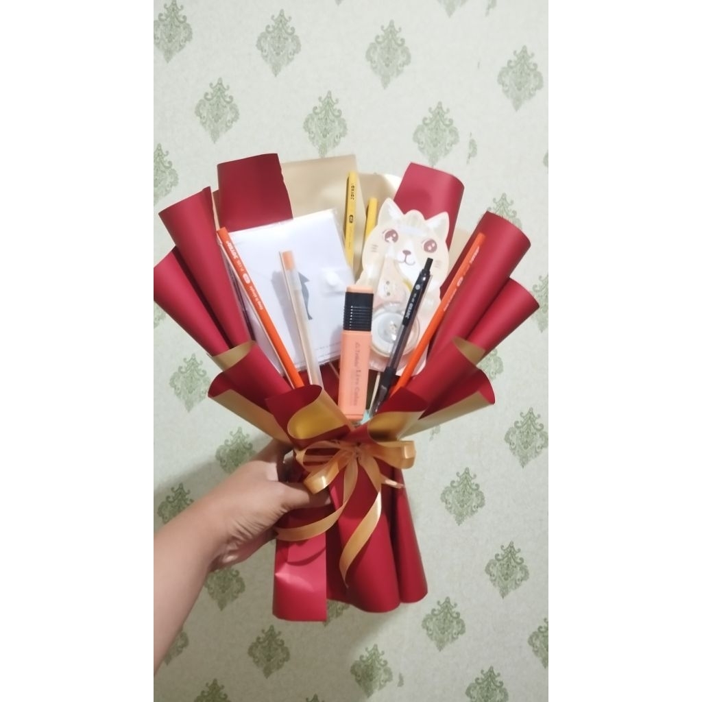 

Buket Alat Tulis