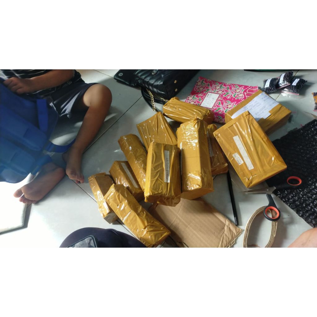

KARDUS PAKET