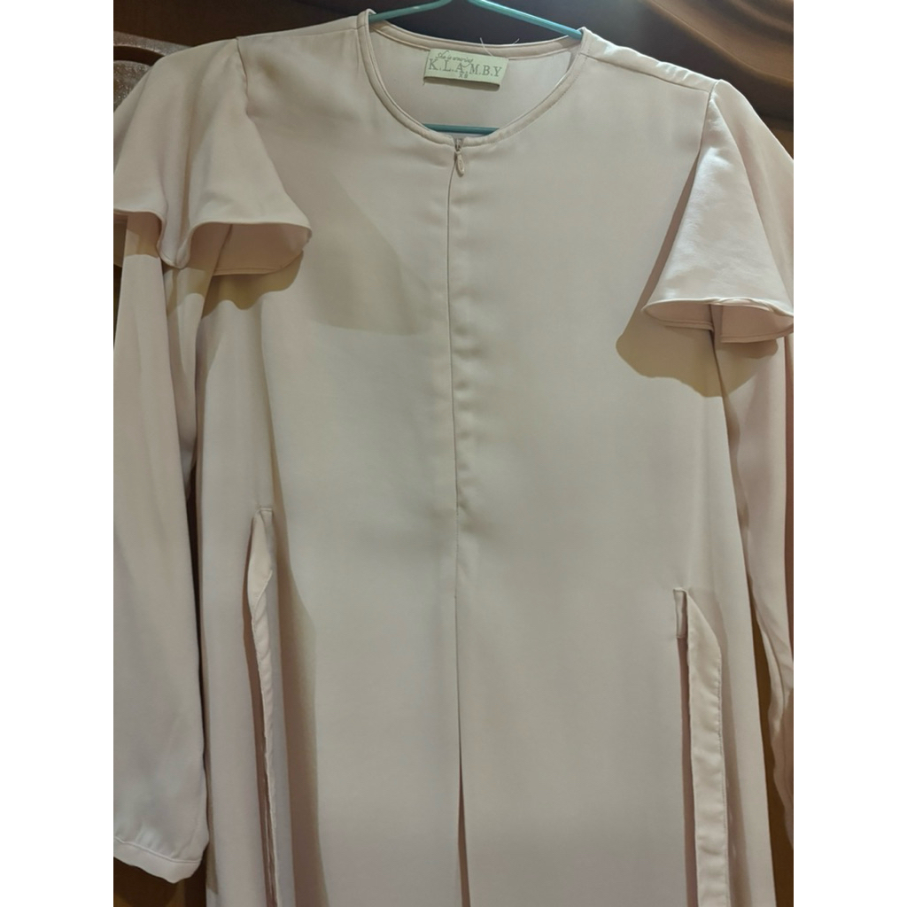 PL WEARING KLAMBY TUNIK