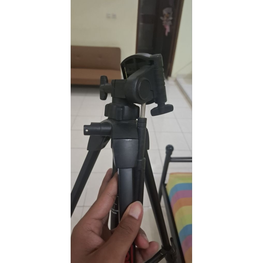 Tripod Takara TV 1935