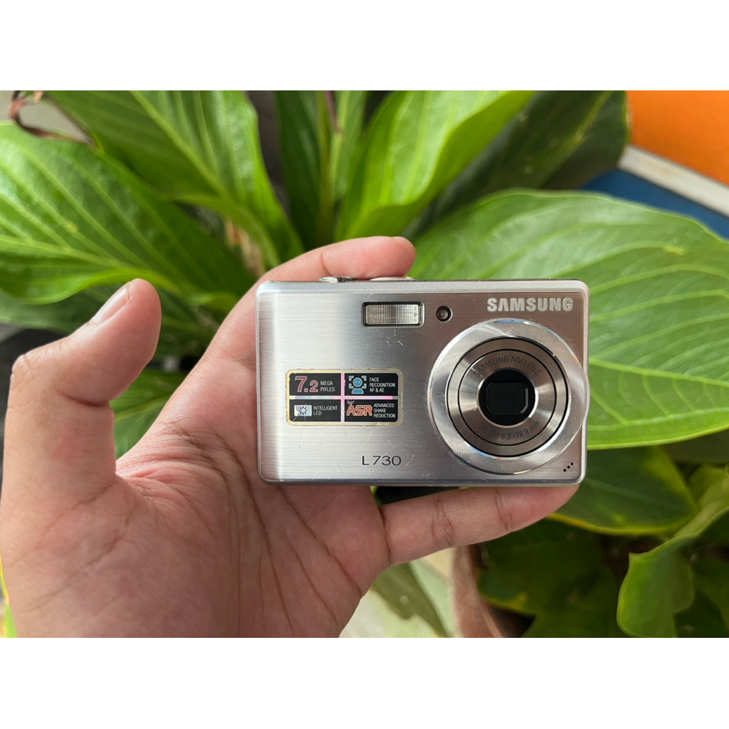 Kamera digital / Digicam Samsung L730 7.2 Mega Pixels Pocket Camera