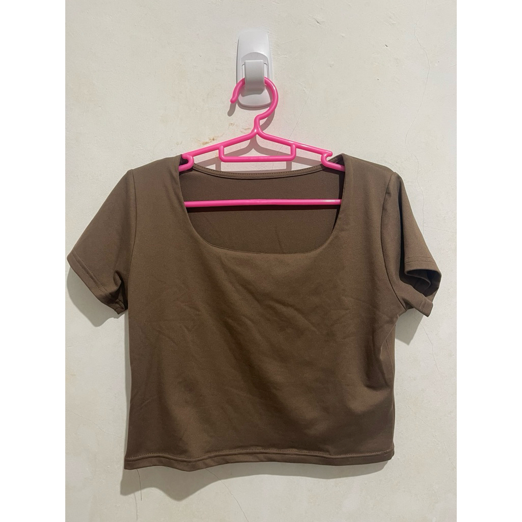 preloved crop top coklat size XL