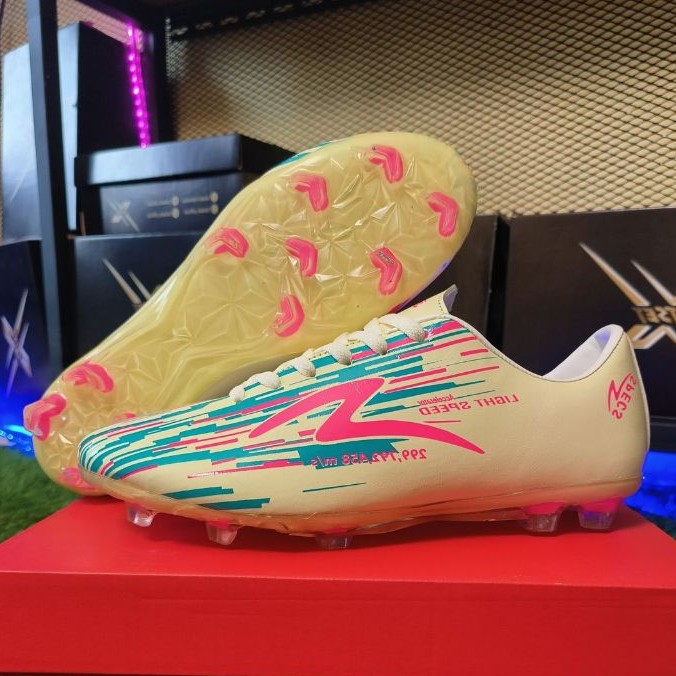New Product Big Sale Sepatu Bola & Futsal Specs Lightspeed Reborn Size 37 38 Terbaru Cod Bayar