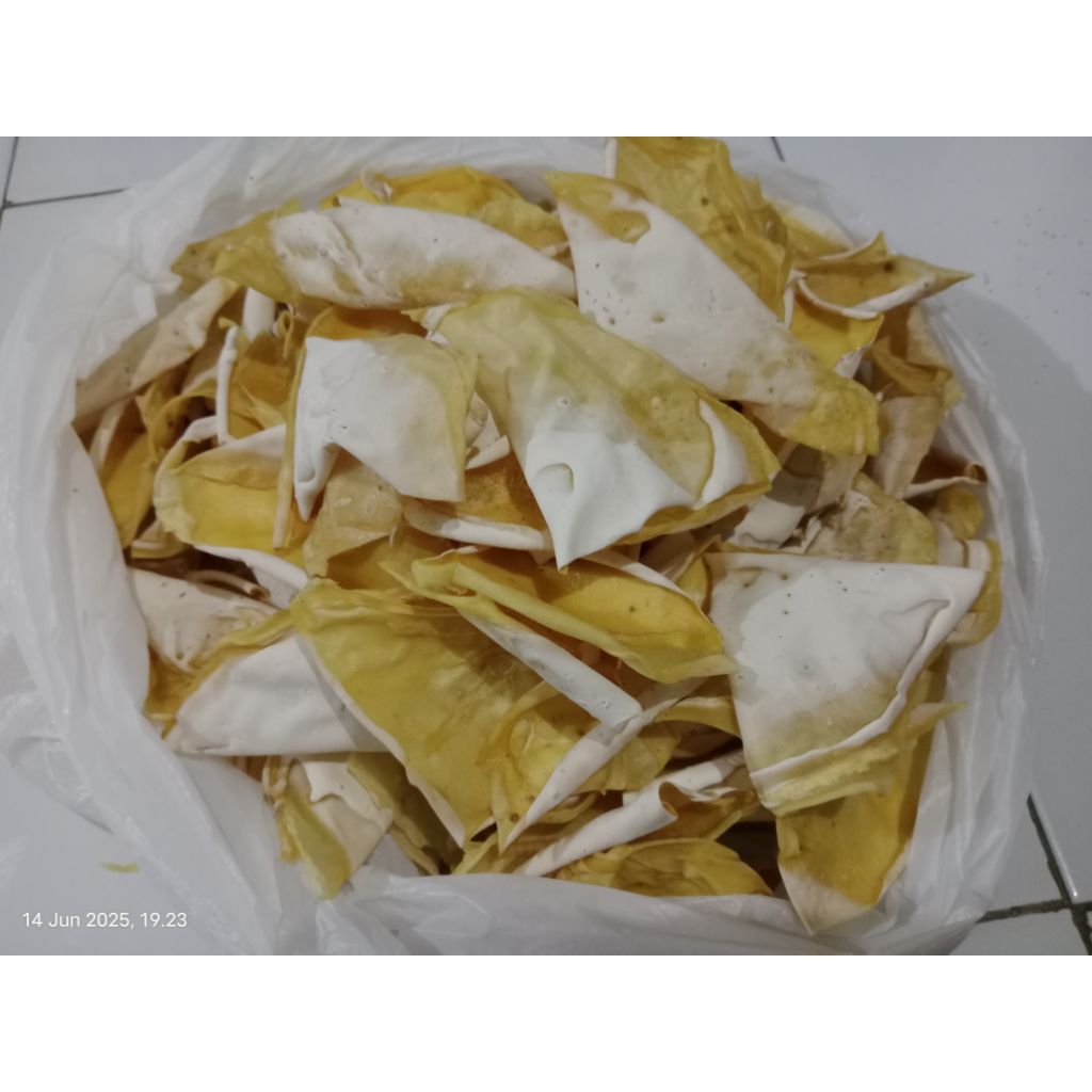 

Kerupuk Inul Ketumbar