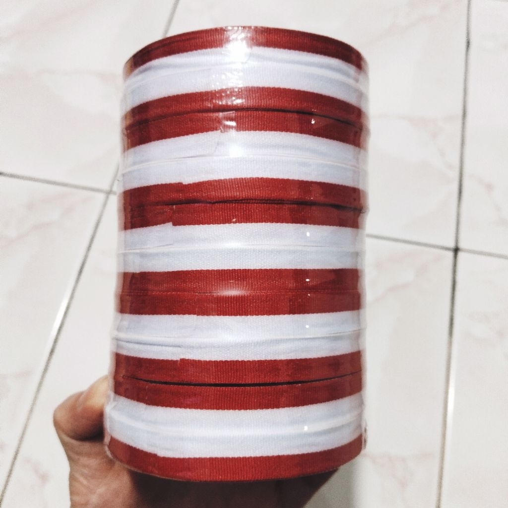 

Pita satin merah putih 0,5inch roll 20yard