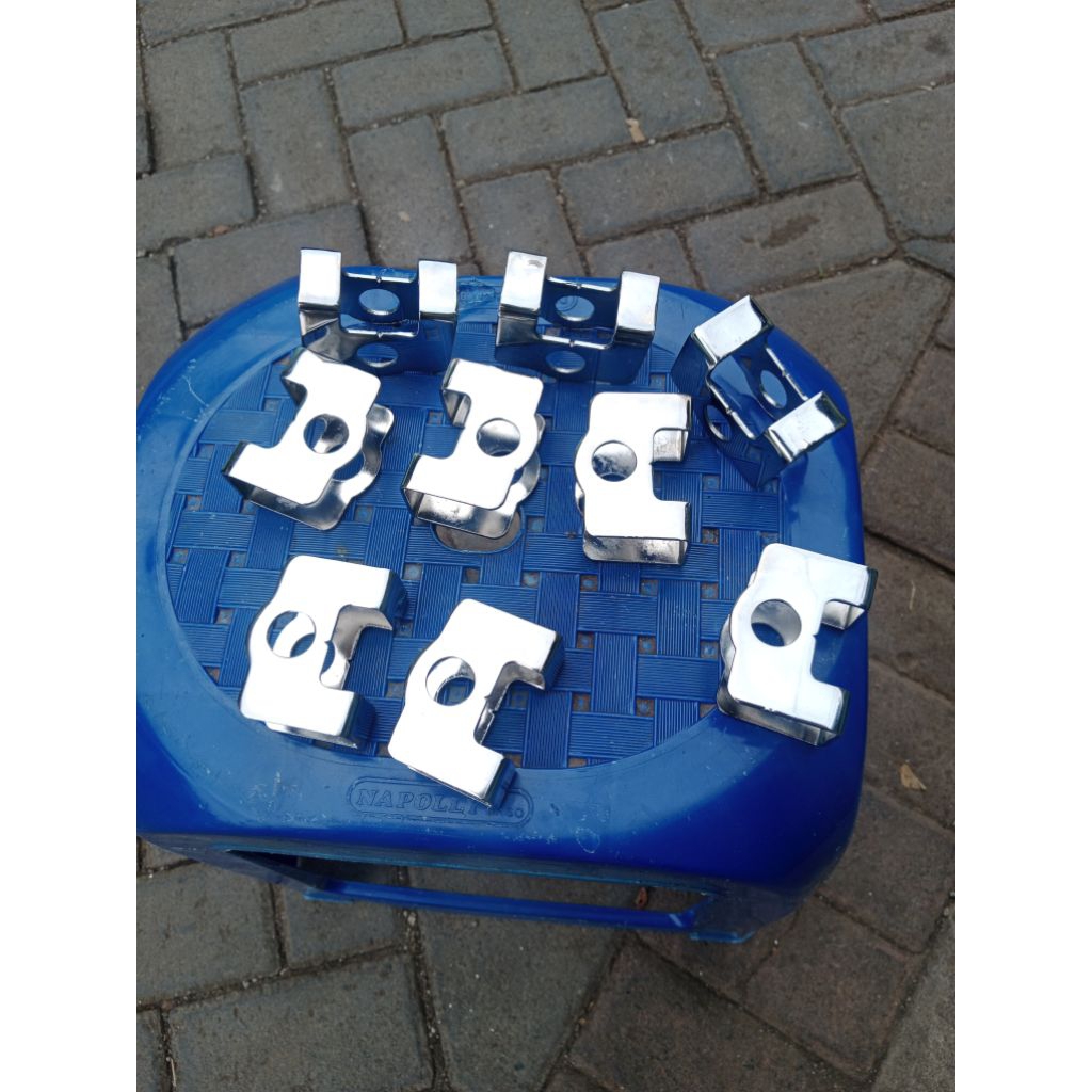 Klem swing arm kotak besi croom pnp arm ninja r ss /stelan rantai