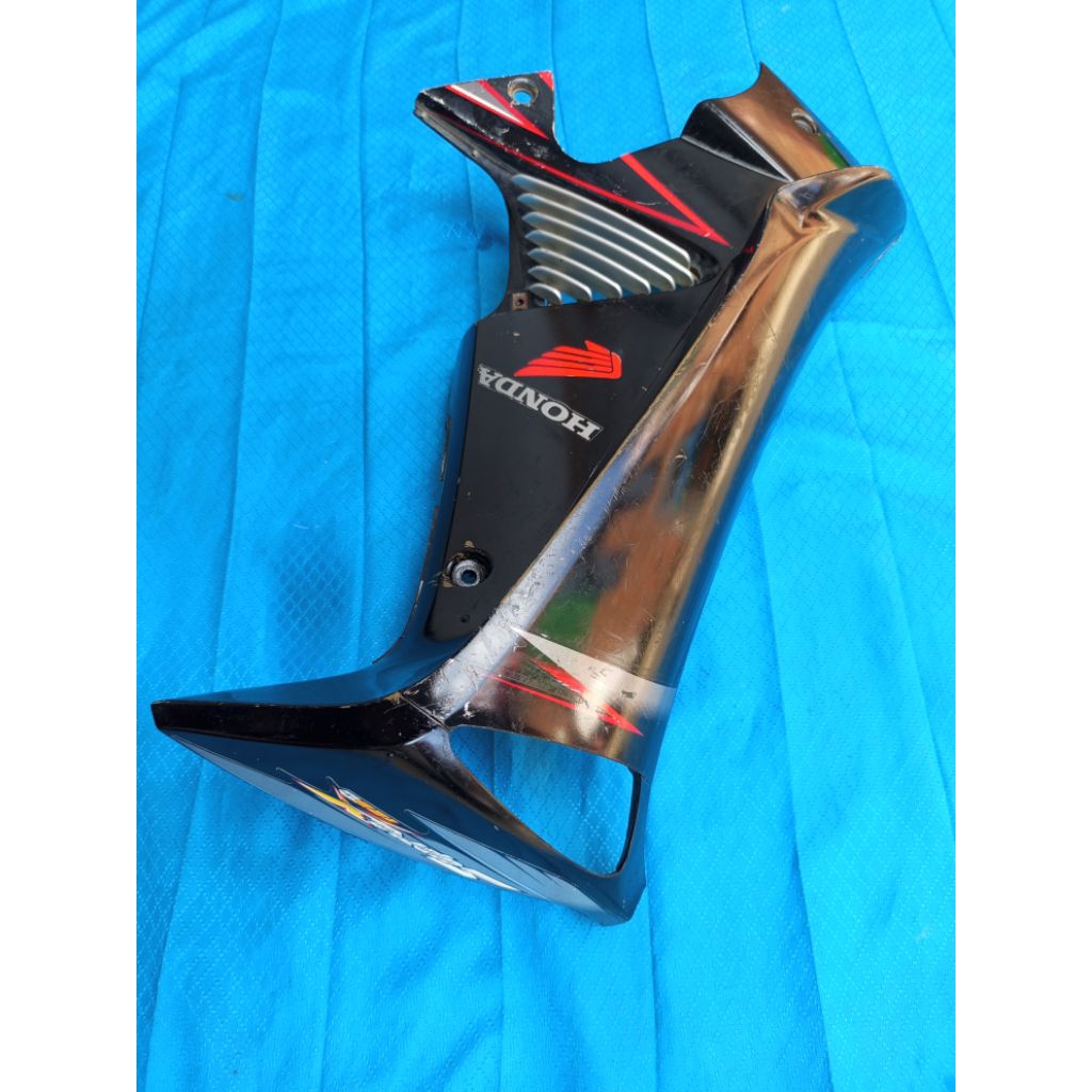 sayap Supra x 125 lama / sayap kiri Supra x 125 old Original