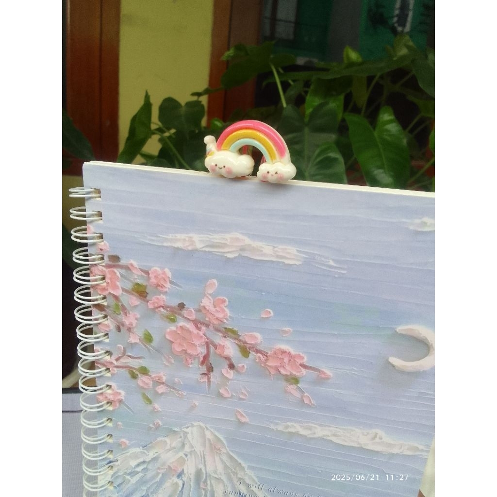 

paperclip atau bookmark pembatas buku karakter clay resin benda langit