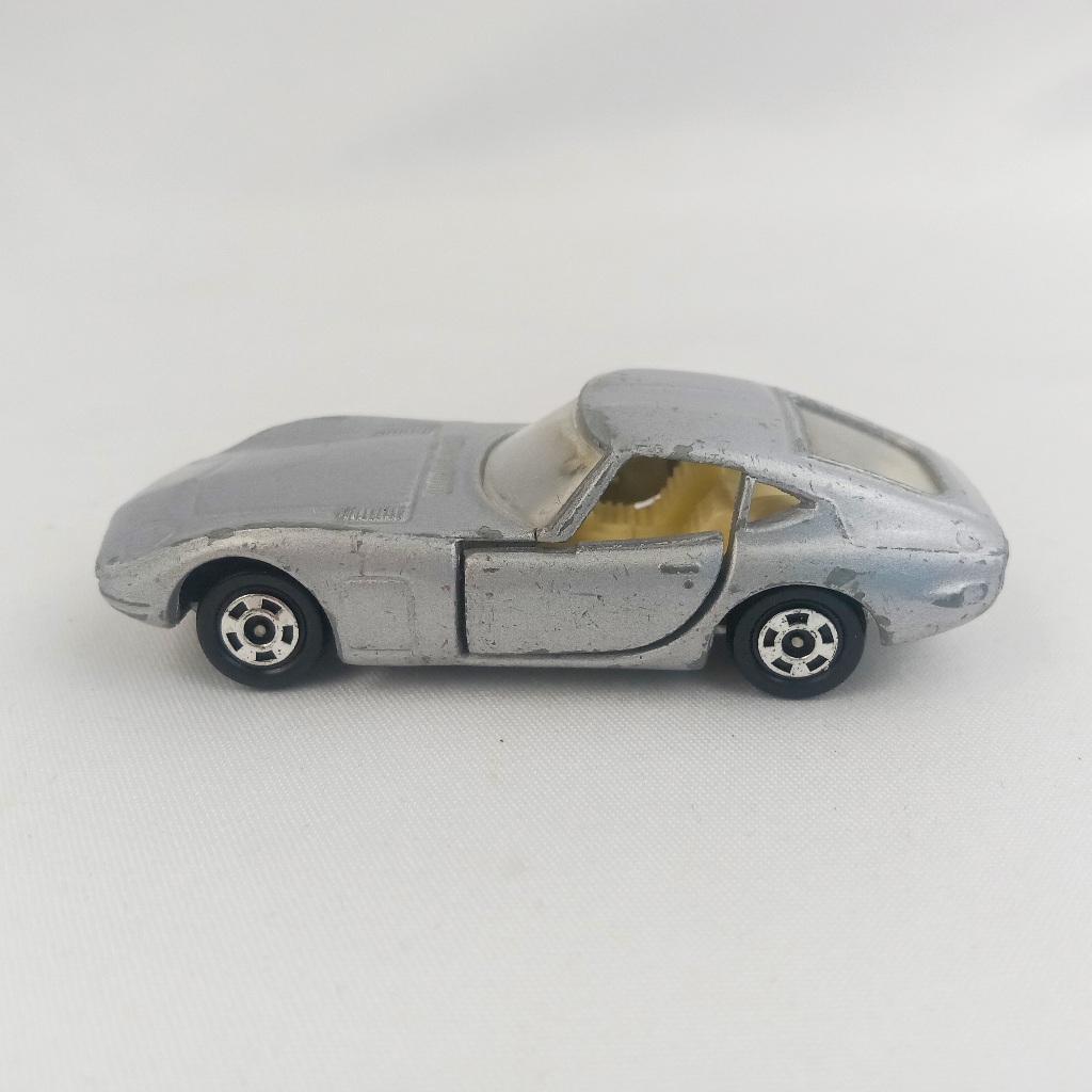 Diecast Loose Tomica Toyota 2000GT 1974 – Silver | Miniatur Mobil Klasik Jepang Skala 1:60