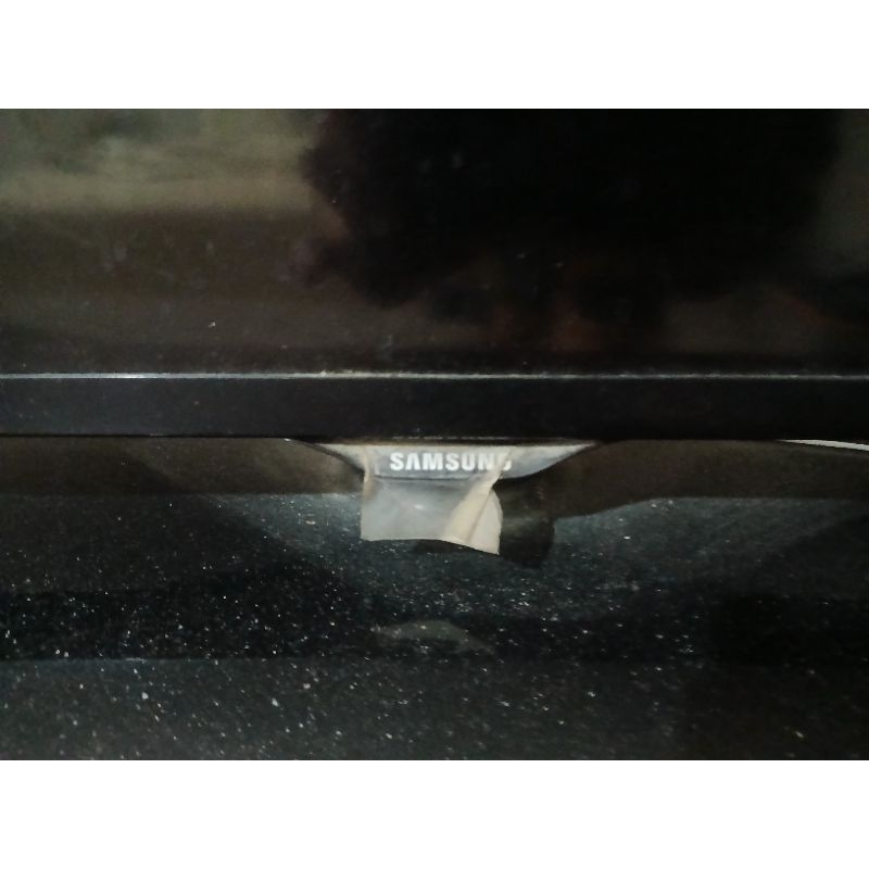 TV Samsung LED 40" Bekas
