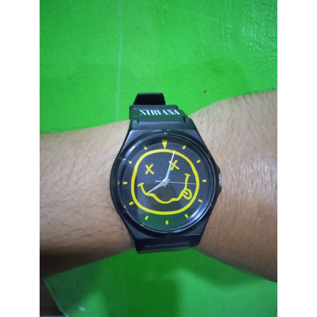 jam tangan Nirvana Q&q