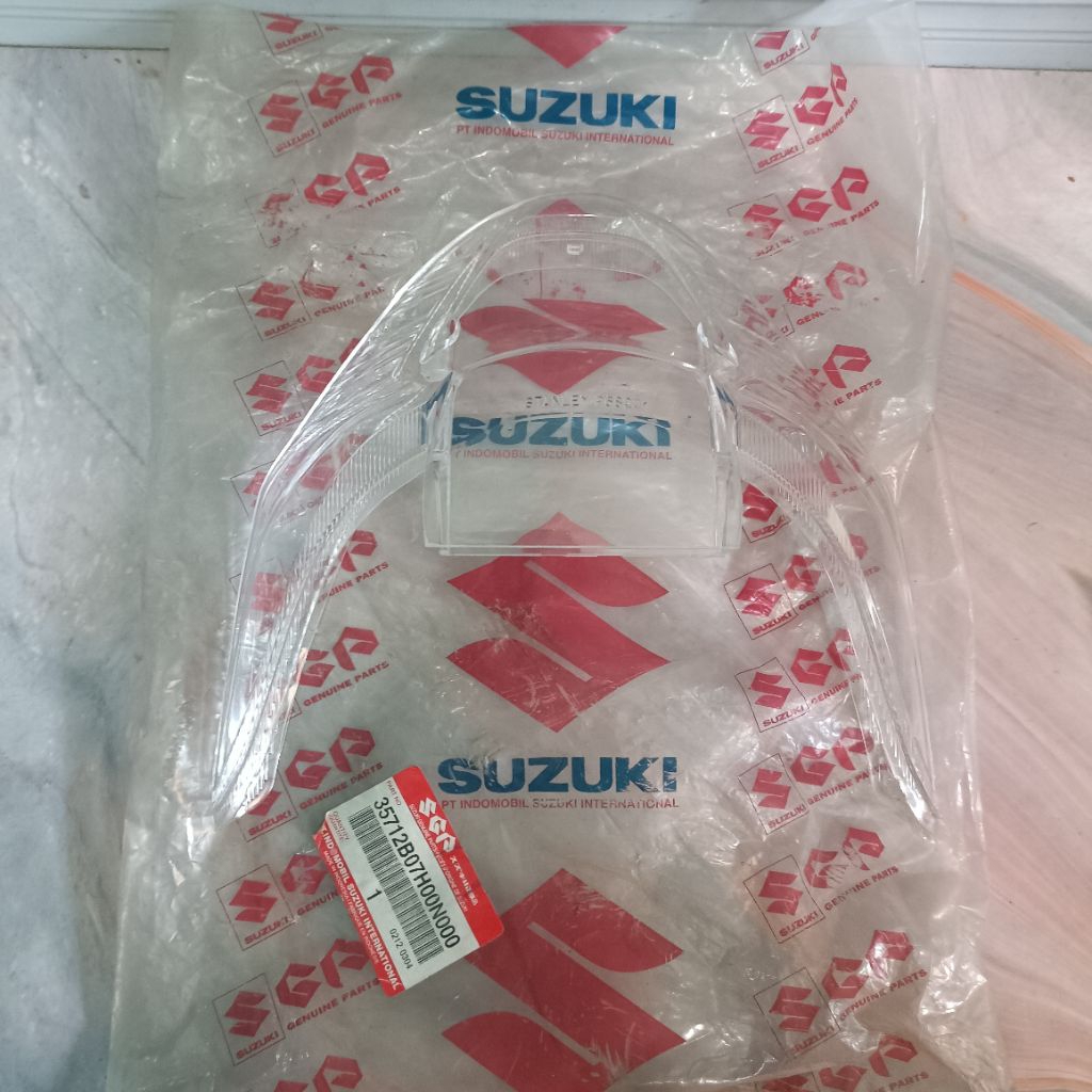 lens mika stoplamp stop lamp lampu stop rem belakang suzuki smash new original