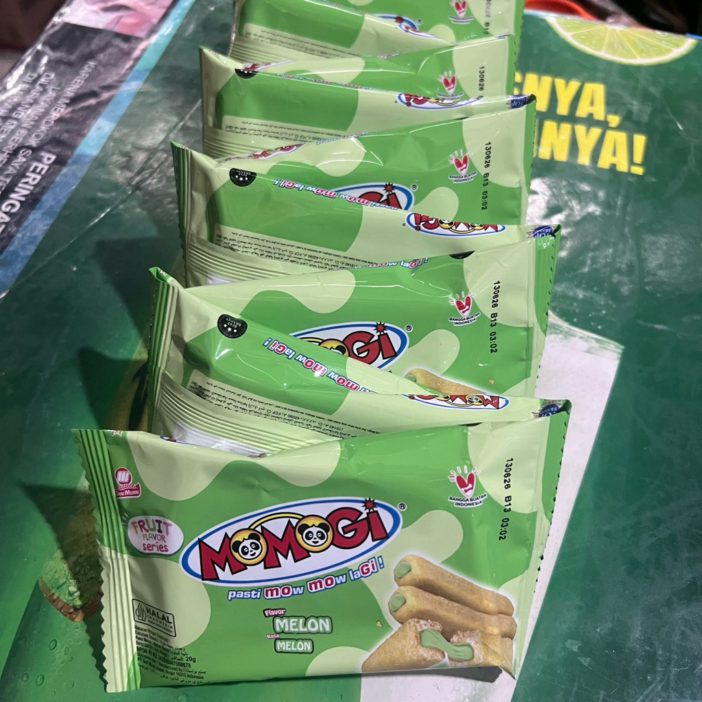 

Momogi Fruit Flavor Series MELON 1 Renceng 10 Pcs 20g 20gr 20 g gr gram - Hijau