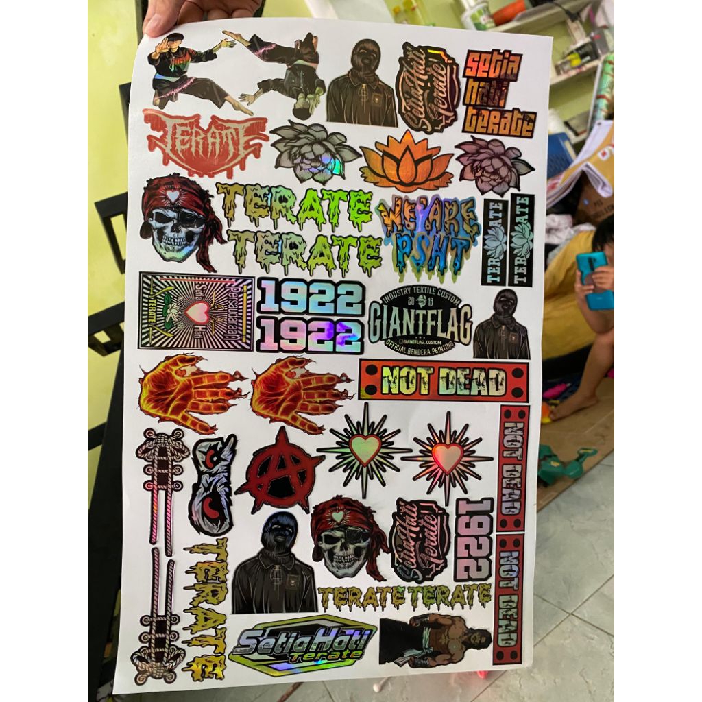 

TERLARIS, CETAK STICKER PSHT CUTTING, STICKER SH CUTTING, CETAK STIKER MURAH BERKUALITAS, STIKER PERGURUAN PSHT, STIKER SH HOLOGRAM