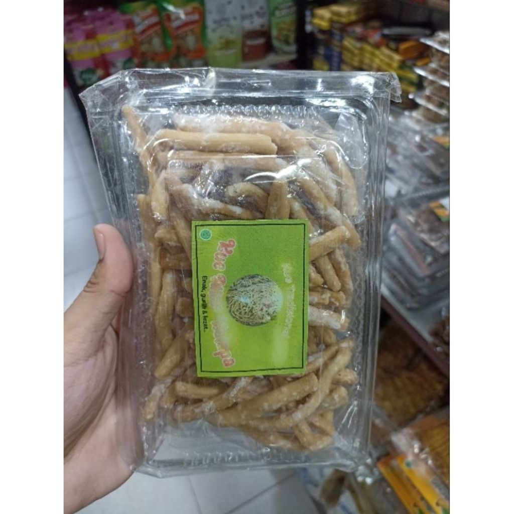 

Kue Akar Kelapa Manis