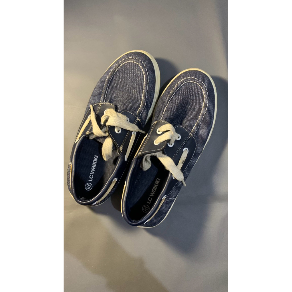 preloved sepatu anak LC WAIKIKI
