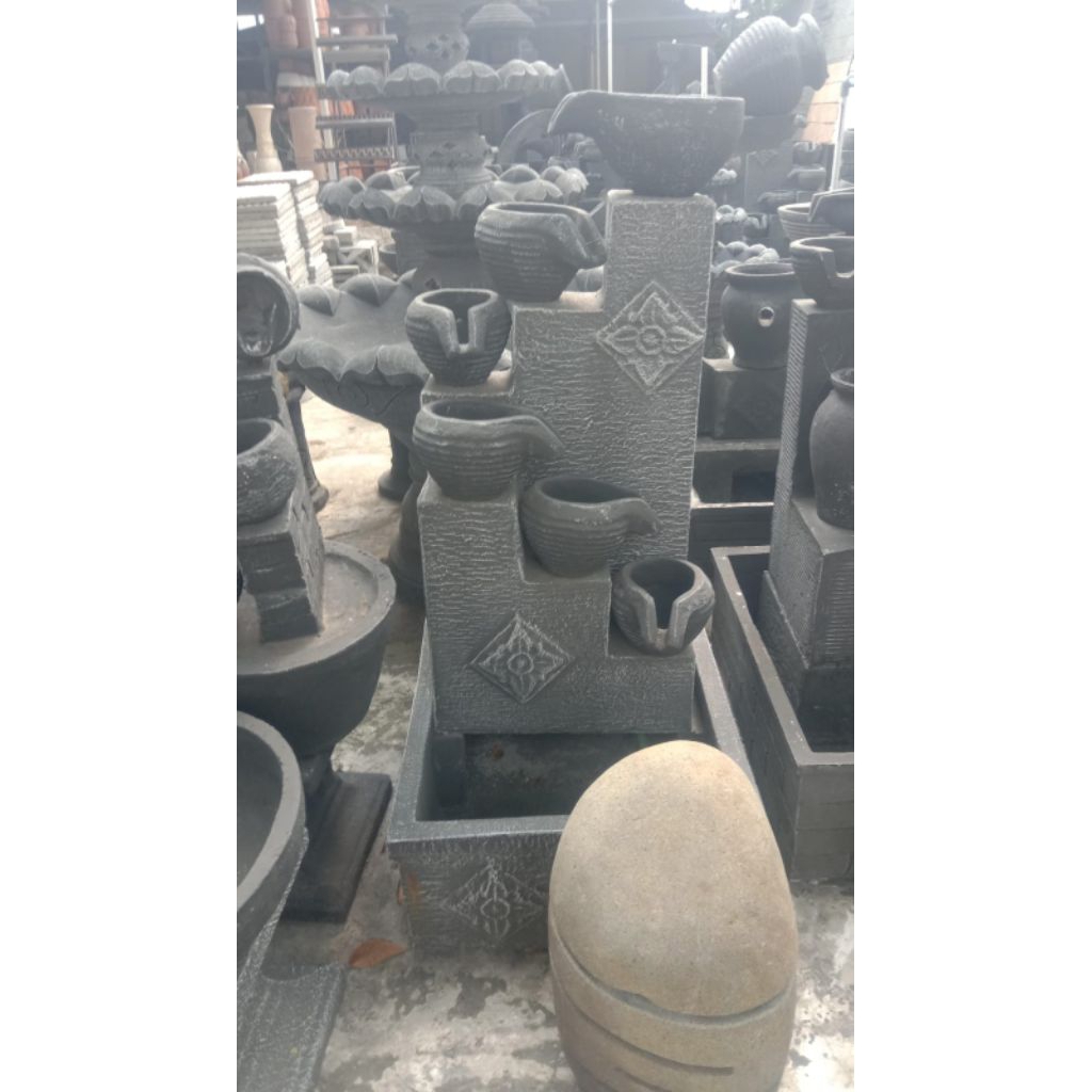 kolam air mancur mini