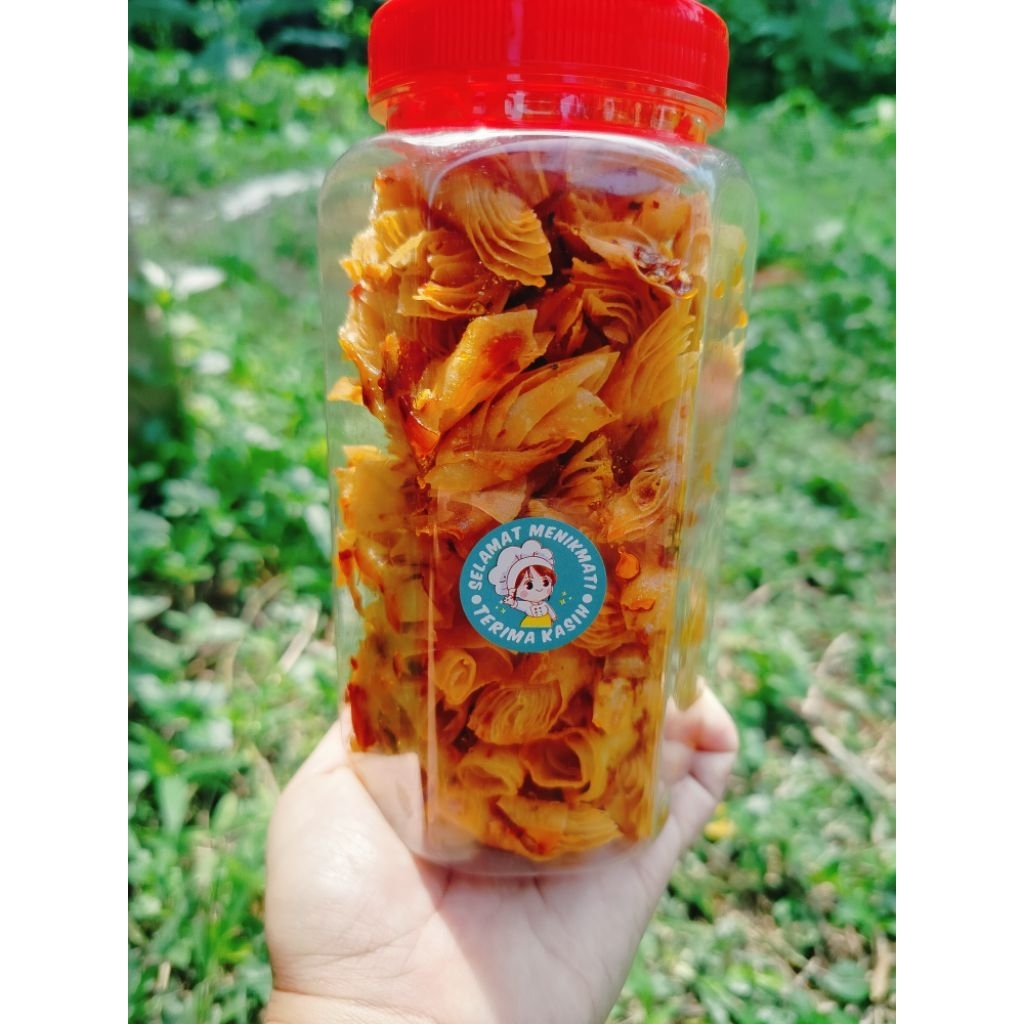 

Lumpia Roll Kemasan Toples 700ml Lumpia roll pedas daun jeruk