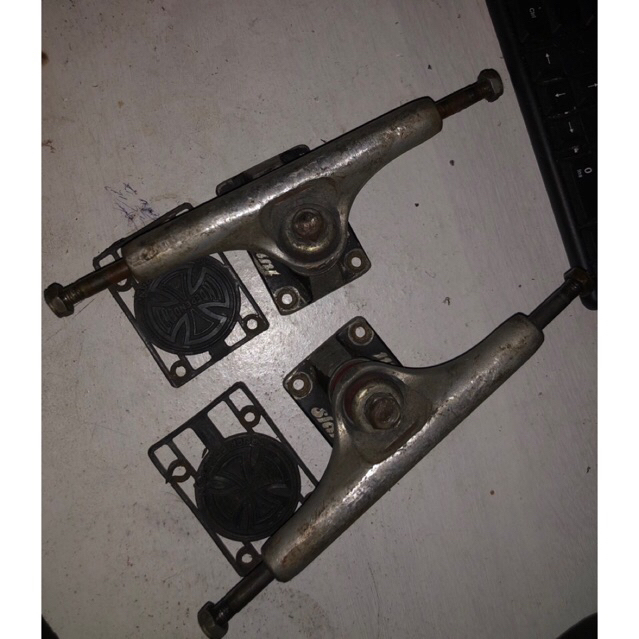 TRUCK SLANT SKATEBOARD