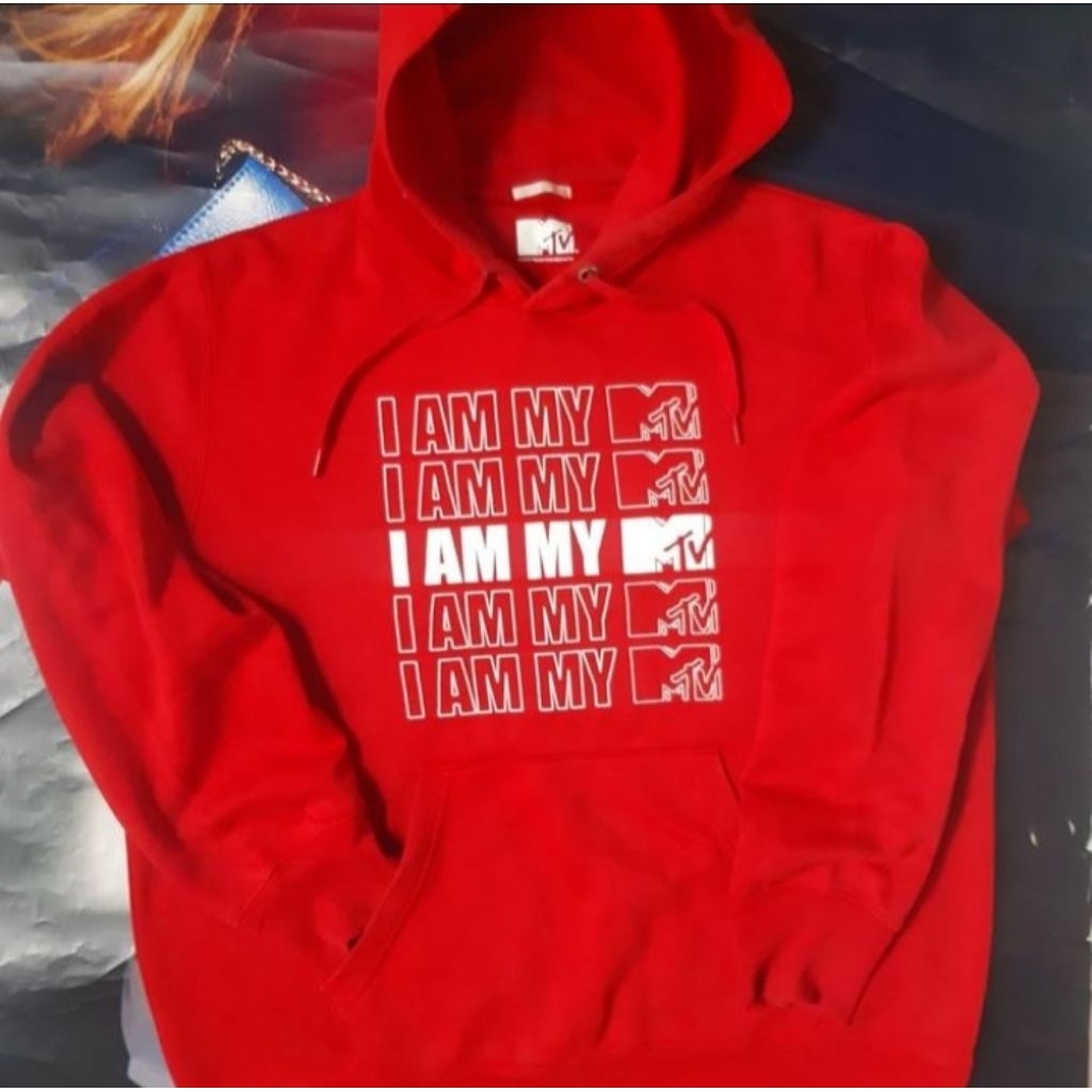 HOODIE GLOBAL UNIQLO MTV