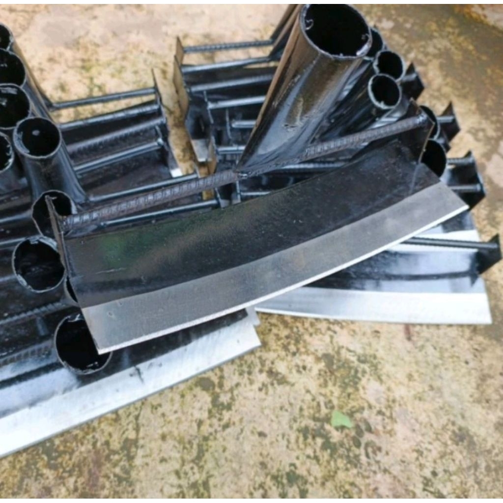 Alat Cangkul Rumput Liar Cangkul Gulma Bahan Plat Baja Tebal Super Tajam