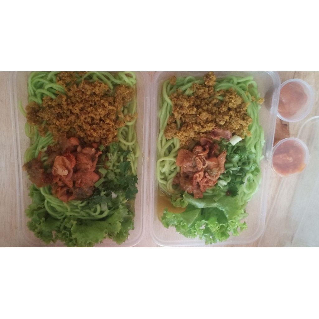 

MIEAYAMHIJAU
