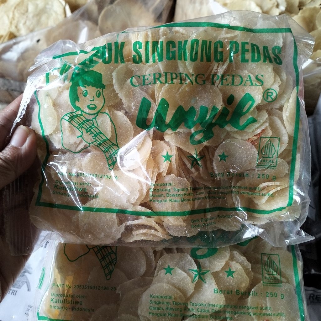 

Krupuk Unyil pedas / krupuk pedas/kerupuk unyil/camilan kruouk