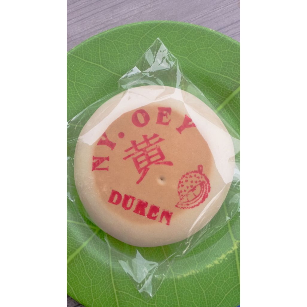 

Kue Bulan Ny. OEY - Duren