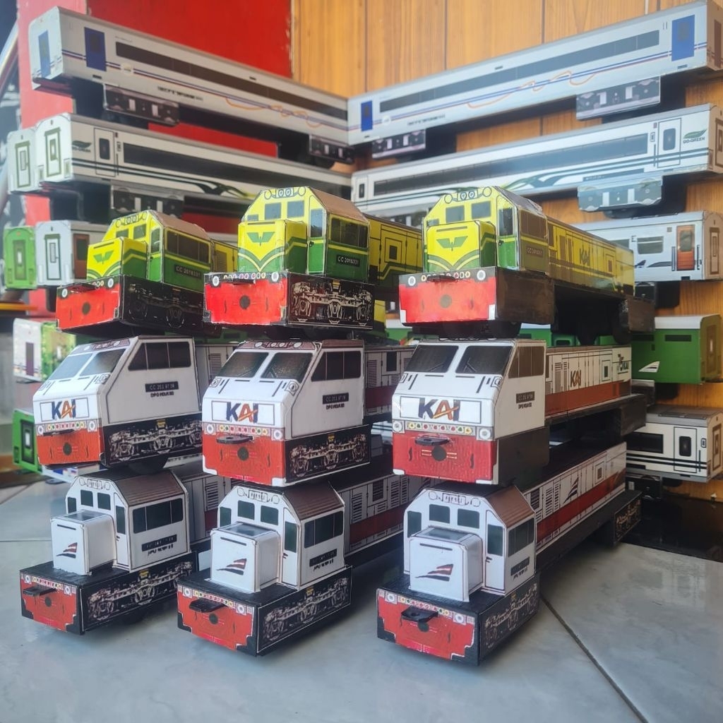 KERETA API KAYU MINIATUR KERETA API MAINAN KERETA API