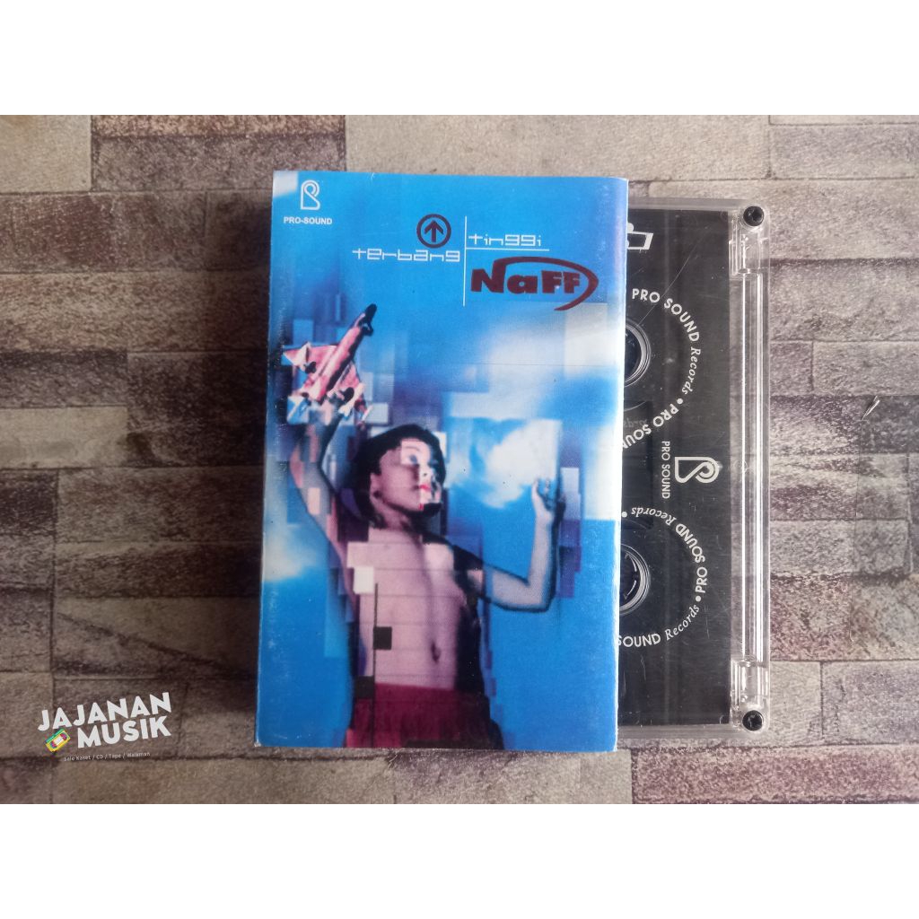 Kaset Naff (Terbang Tinggi)