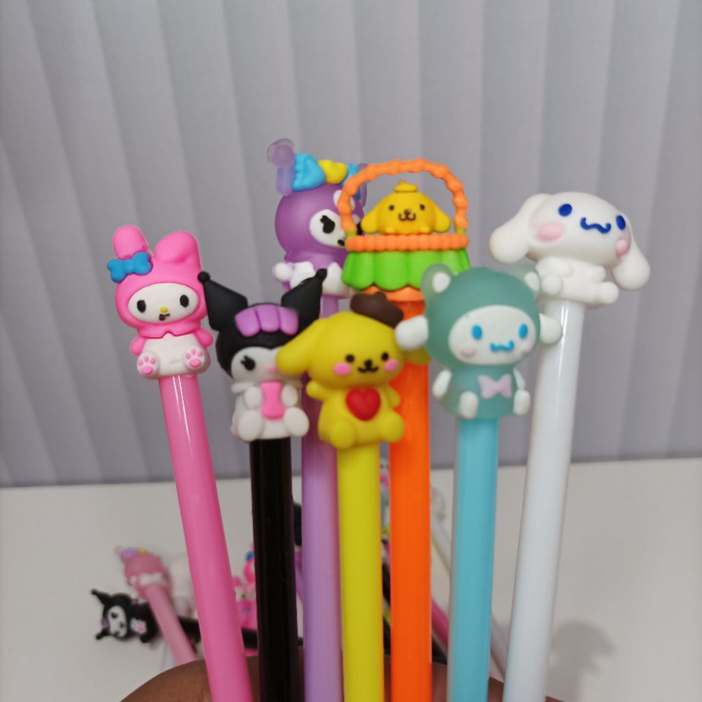 

Pulpen Karakter Warna Warni