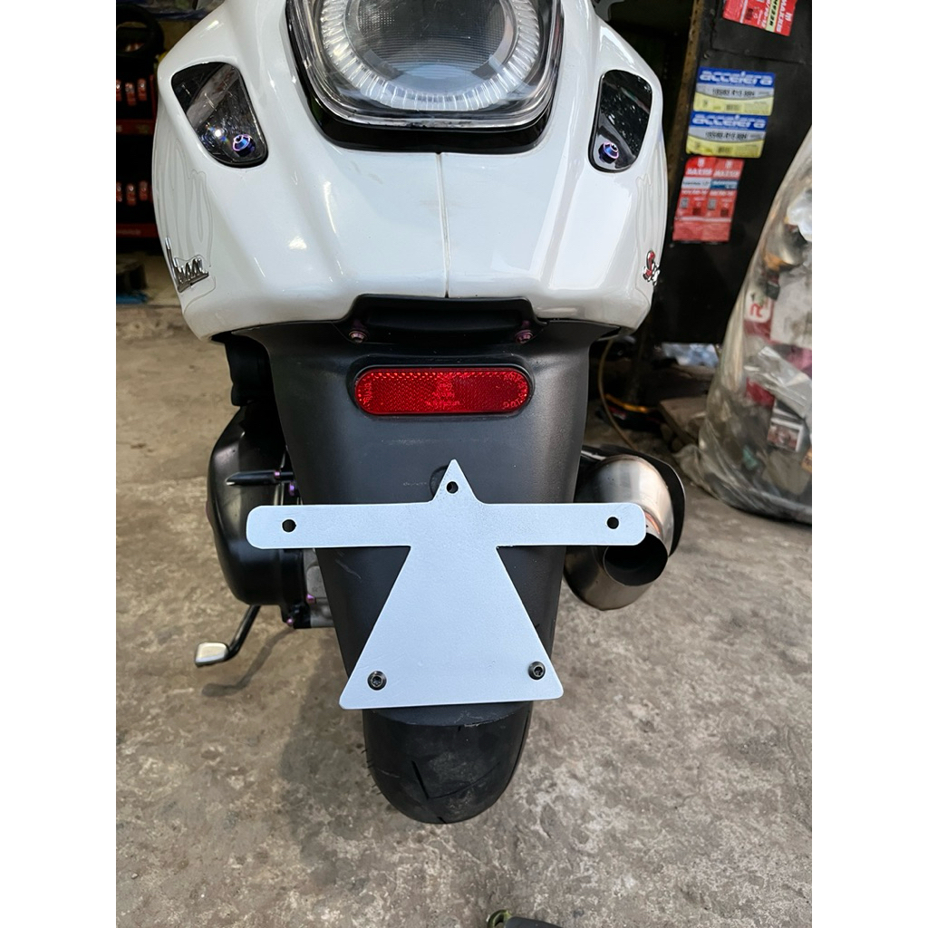 dudukan belakang plat nomor vespa matic