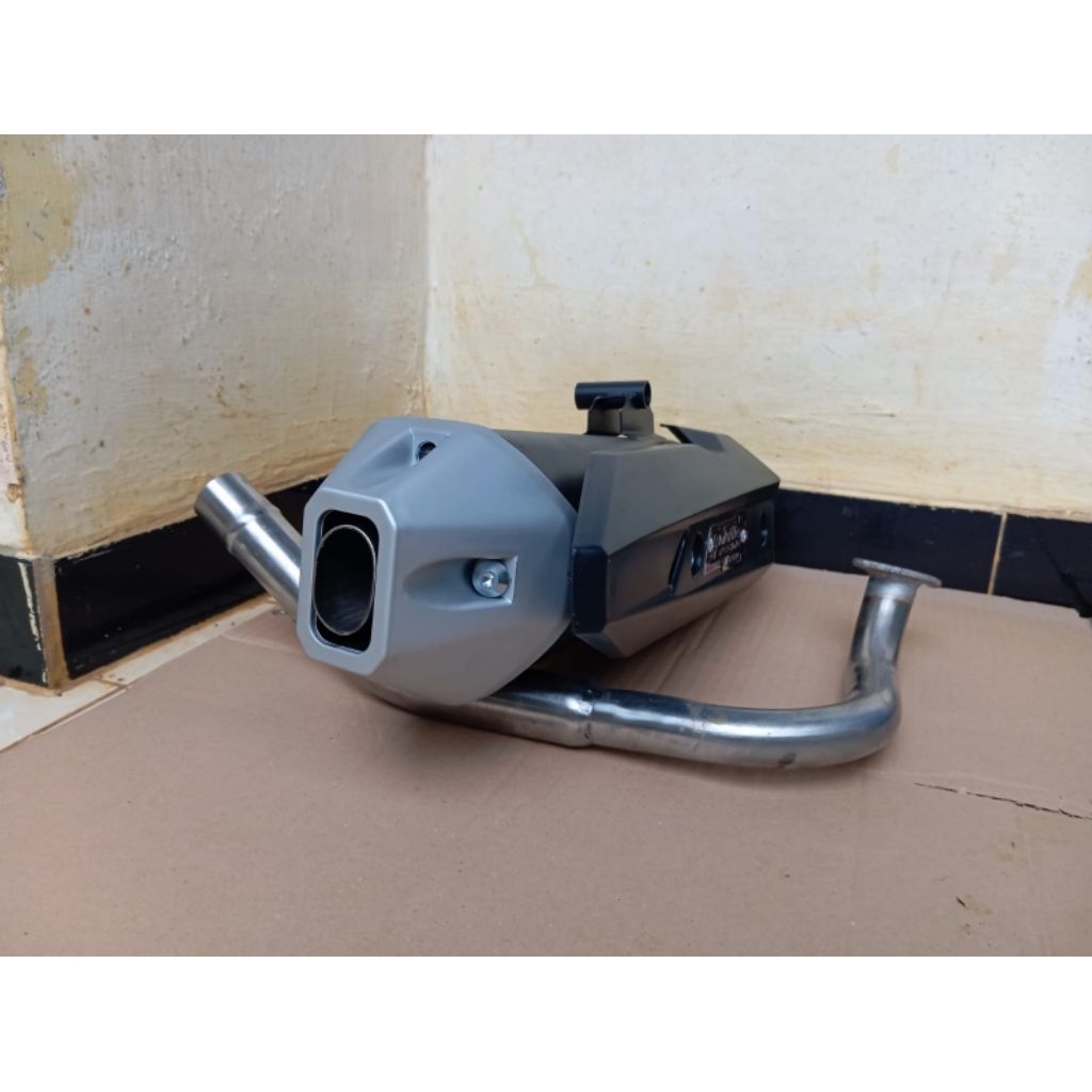 knalpot standar racing model Vario 125/150 ngebas adem