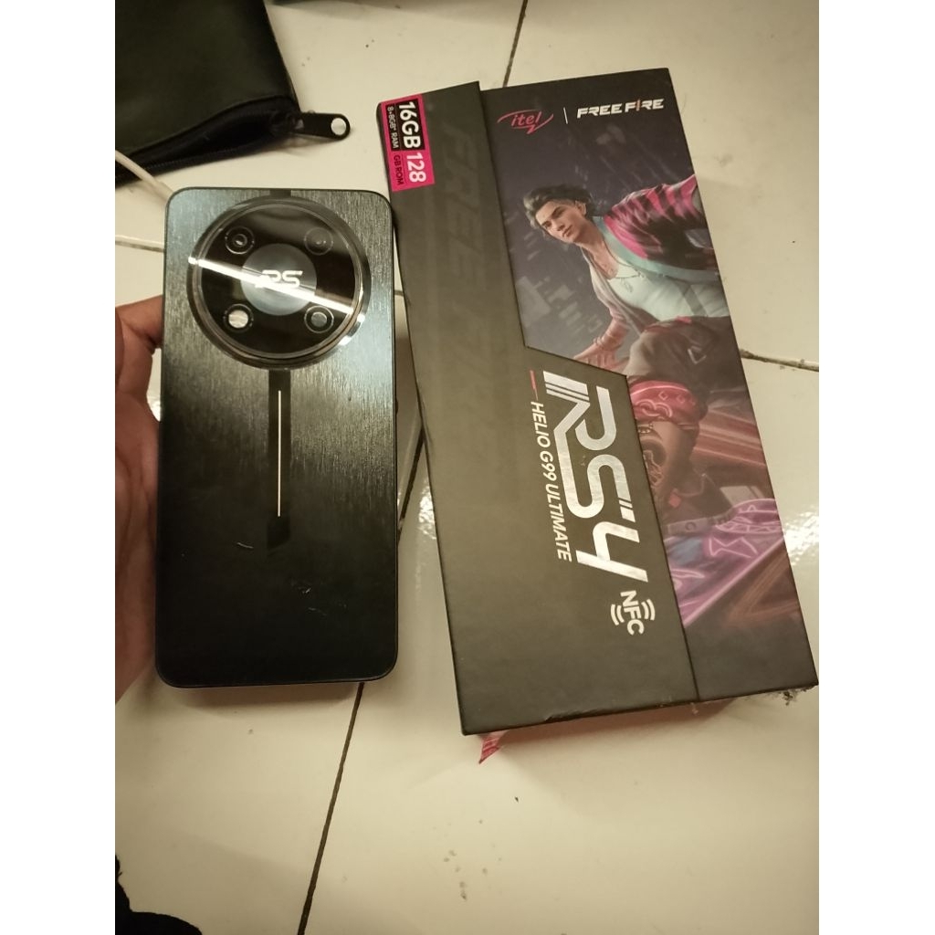 itel RS4 8/128 second like new