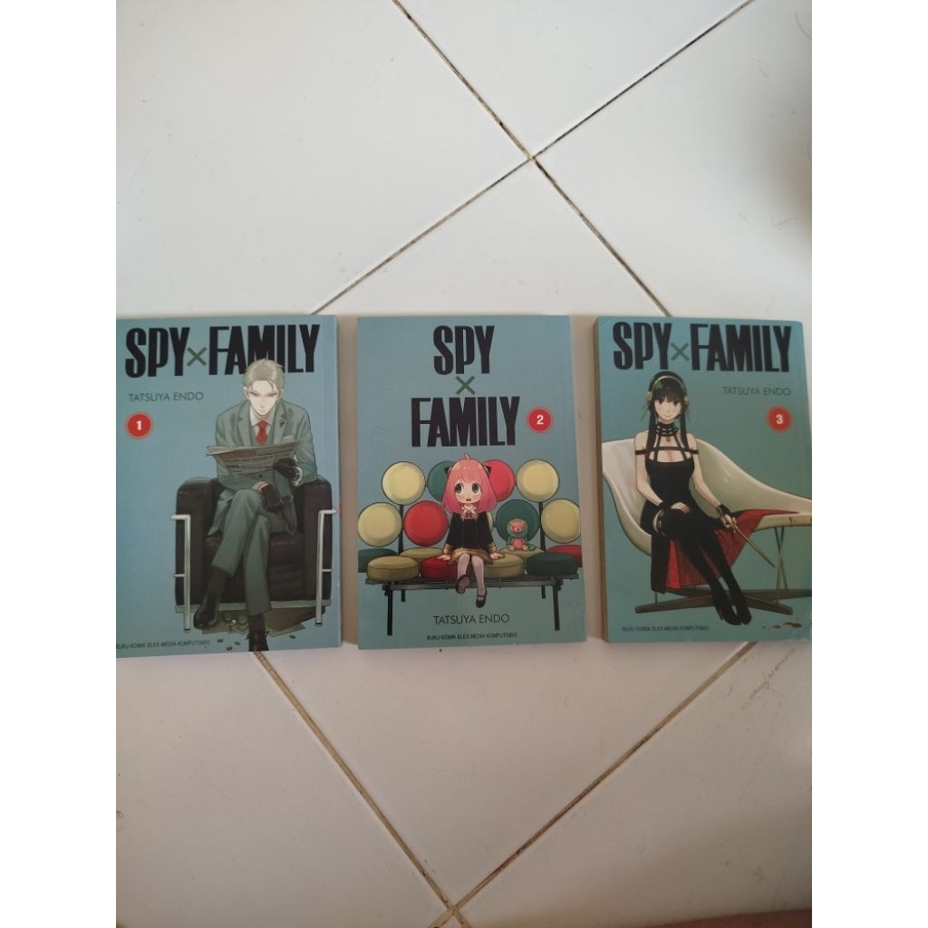 PRELOVED KOMIK/MANGA SPY X FAMILY