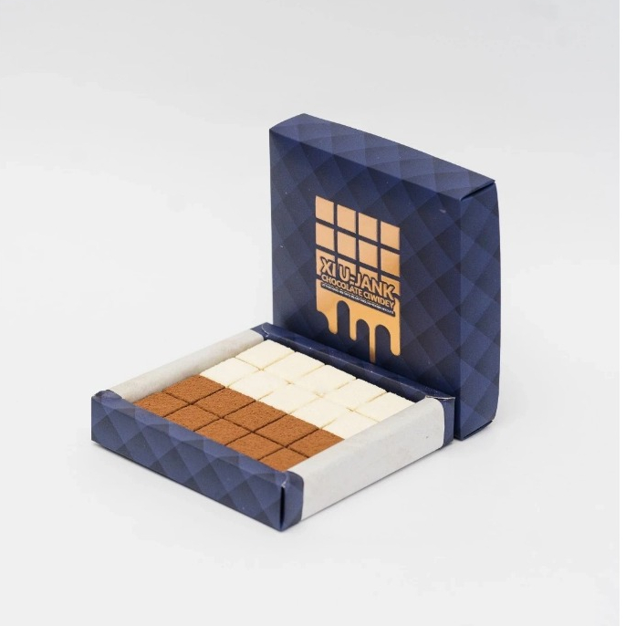 

XIUJANK NAMA CHOCOLATE MIX WHITE & MILK