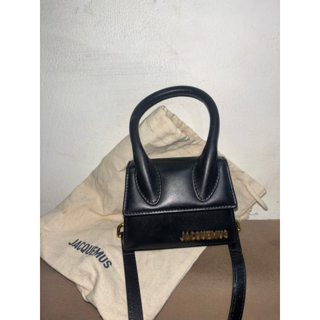 Jacquemus Le Chiquito