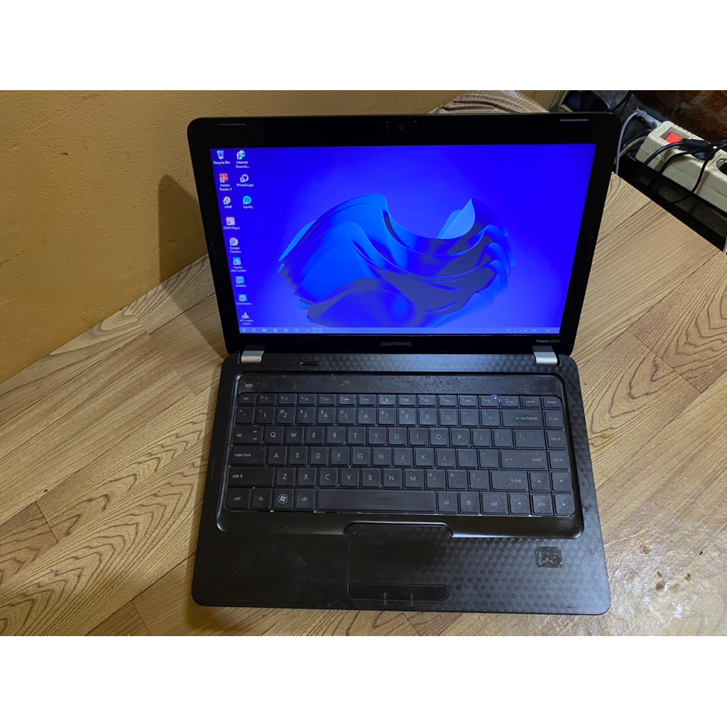 LAPTOP HP COMPAQ CQ42 Core I3 4GB RAM 320GB HDD 14 inch Siap Pakai